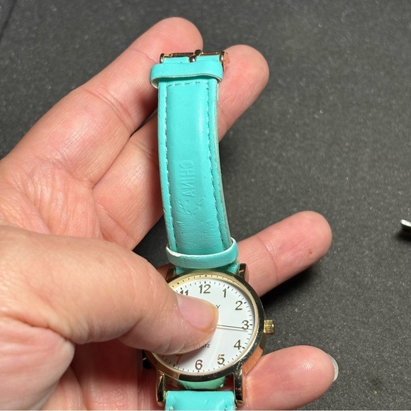 Embassy Ladies Quartz Watch Gold Tone White Dial Teal Band Working GEM9116 - Picture 3 of 7